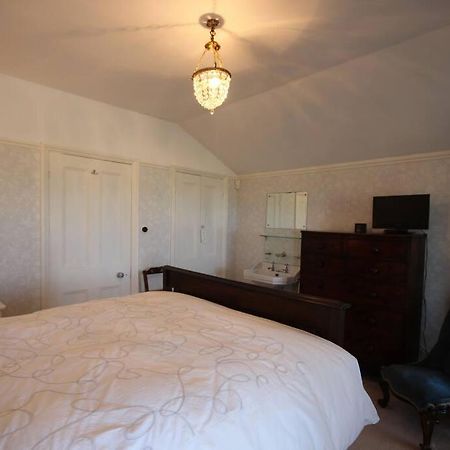 Kingsdown  Downsview 빌라 외부 사진