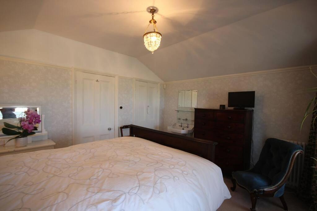 Kingsdown  Downsview 빌라 외부 사진
