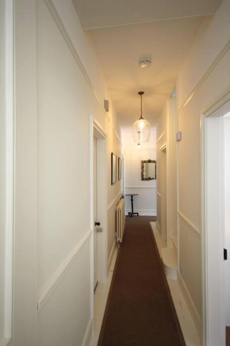Kingsdown  Downsview 빌라 외부 사진